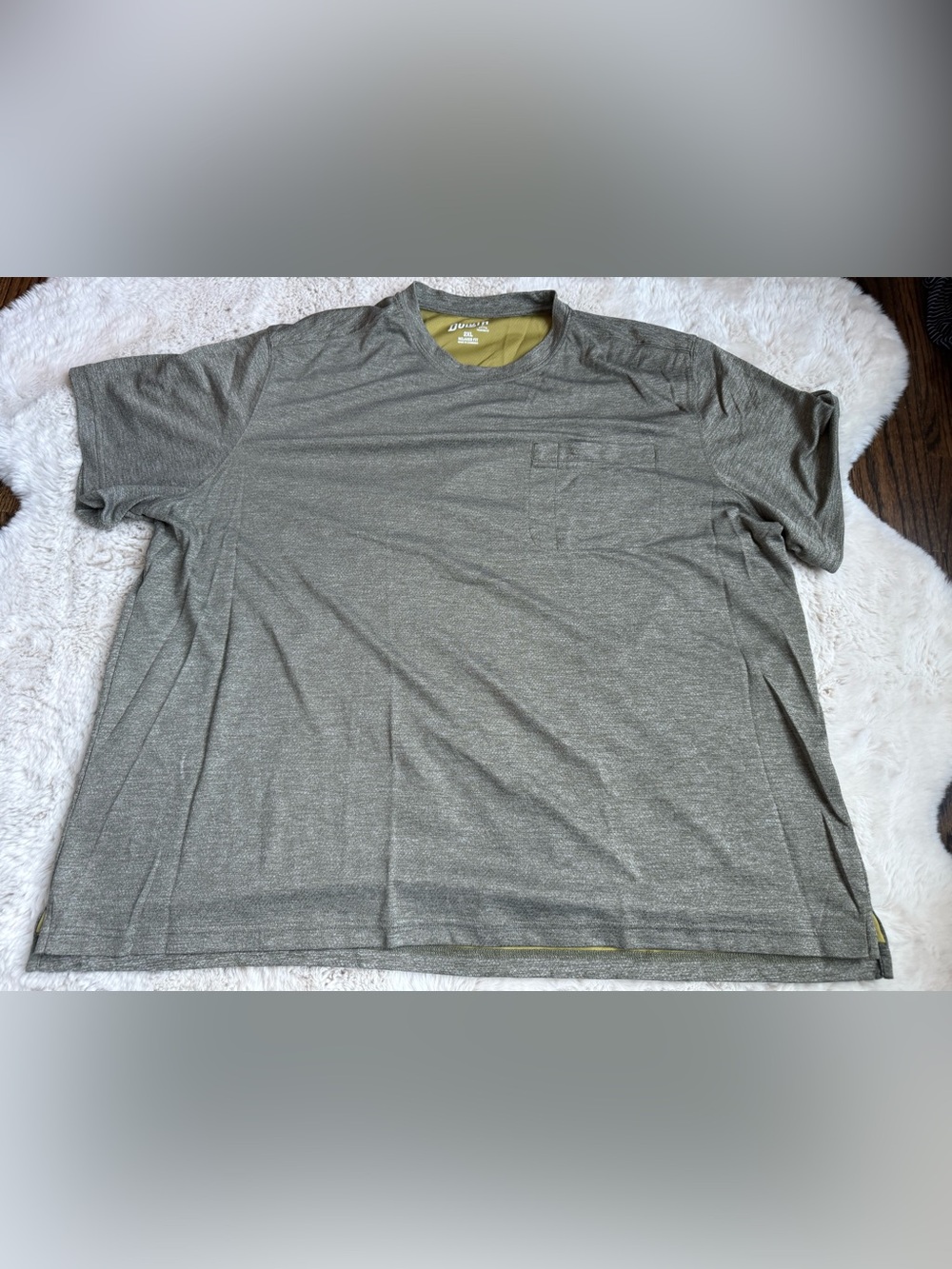 Duluth Trading Co Olive Heather Short Sleeve Pocket Tee